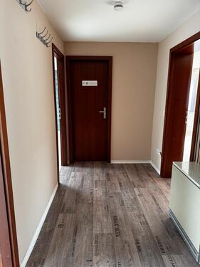 Foto - Helle 3-Zimmer-Dachgeschosswohnung mit Einbauküche in Götzingen