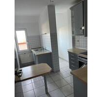 Helle 2 Raumwohnung mit Balkon, Einbauküche, Gemeinschaftsgarten - Chemnitz Ebersdorf