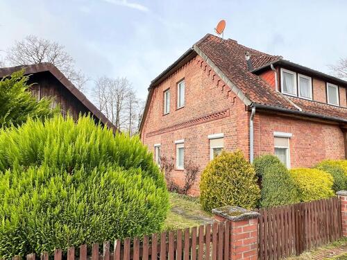 Foto - Mehrfamilienhaus mit großem Grundstück in Hermannsburg