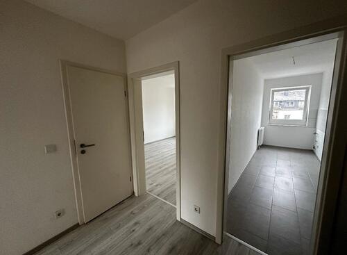 Foto - Neusanierte 2,5-Zimmer-Wohnung in Essen-Holsterhausen mit Balkon