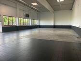 Foto - Vielseitige 300 m² Gewerbehalle in Euskirchen – mit Rolltor, Heizung & Wasseranschluss