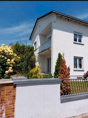 Foto - Einfamilienhaus mit großem Garten