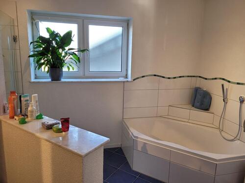 Foto - Viel Raum zum Leben – 130 qm 2,5 Zimmerwohnung mit Garten