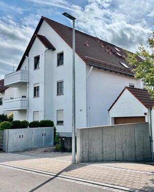 Foto - Attraktive Dachgeschosswohnung mit Balkon & TG Stellplatz - 0526