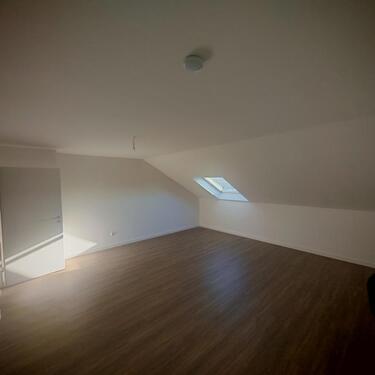 Foto - 3 Zimmer Dachgeschoßwohnung zur Miete in Pentling