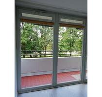 Von Privat: Verkauf 4 Zimmer Wohnung, viel Licht, viel Grün - München Bogenhausen