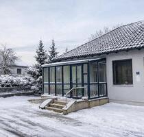 Geräumiges Büro- und Praxisgebäude für vielfältige Nutzungsmöglichkeiten in Wildenberg