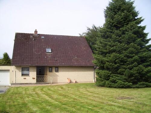 Foto - Großzügiges Einfamilienhaus mit 6 Zimmern im Gewerbegebiet Genin