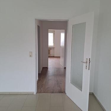 Foto - Schöne, frisch renovierte 2-Zimmer-Wohnung in Zapfendorf !