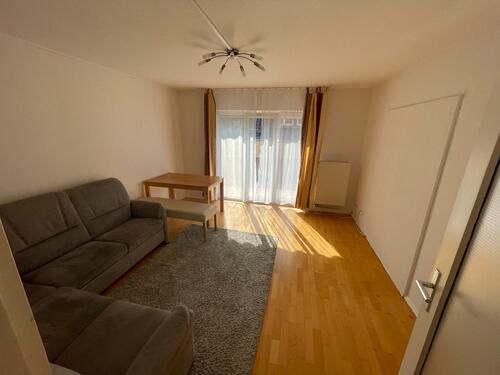 Foto - Schöne hellebelichtete 3-Zimmer Wohnung in Bad-Cannstatt