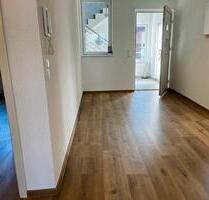 Erstbezug nach Sanierung: 5-Zimmer Wohnung, ca. 135qm - Grafenrheinfeld