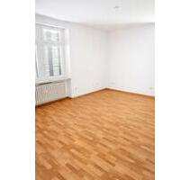 Attraktive 4-Zimmer Wohnung in Efringen-Kirchen zu vermieten! Wohnung wird nach Absprache renoviert.