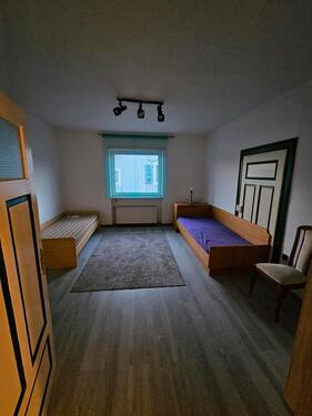 Foto - WG Zimmer Arbeiterzimmer - 400,00&nbsp;EUR Kaltmiete, ca.&nbsp; 136,00&nbsp;m&sup2;