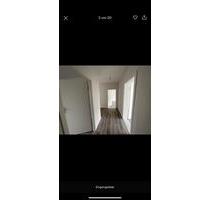 5 Zimmer Wohnung, KEIN JOBCENTER! - Bremerhaven Schiffdorferdamm