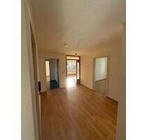 3,5-Zimmerwohnung mit Balkon, Garage und Stellplatz - Villingen-Schwenningen