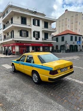 Foto - Tiefgaragenstellplatz Schlüterstraße Garage Oldtimer Parkplatz