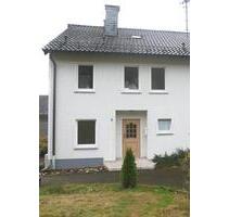 Kernsanierte Doppelhaushälfte - 1.500,00 EUR Kaltmiete, ca.  110,00 m² in Engelskirchen (PLZ: 51766)