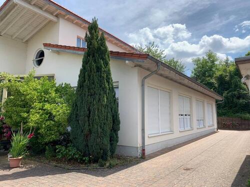 Foto - Mehrfamilienhaus, Wohnhaus in Kandel zum Kaufen
