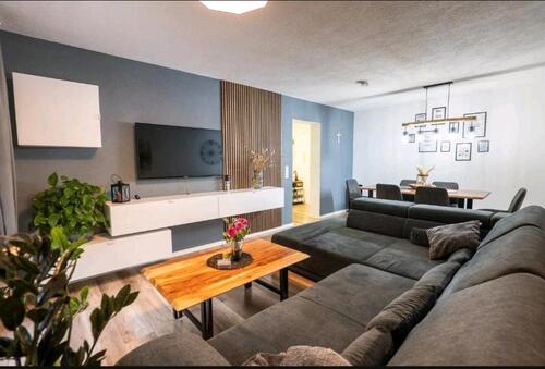 Foto - Kernsaniert und Einzugsbereit - 3-Zimmerwohnung