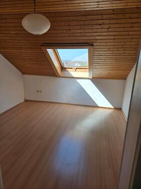 Foto - 80m² 4-Zimmer DG Watzenborn-Steinberg (Pohlheim)