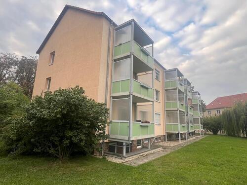 Foto - Helle 3-Raum-Wohnung in grüner und ruhiger Lage mit Balkon + EBK