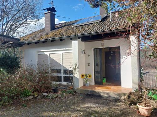 Foto - Provisionsfrei: Alleinstehendes Architektenhaus in Loffenau