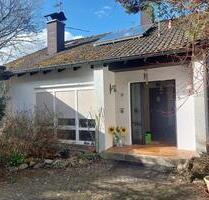 Provisionsfrei: Alleinstehendes Architektenhaus in Loffenau