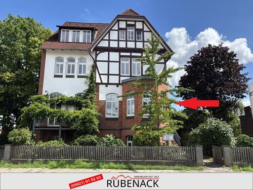 Foto - Stilvolle Altbauwohnung in attraktiver Stadtlage mit Wintergarten und zwei Balkonen