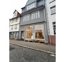 Gepflegtes Ladenlokal mit großem Schaufenster vis-à-vis der neuen Uni-Bibliothek - Marburg