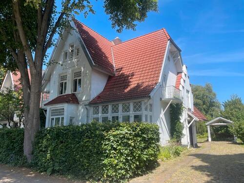 Foto - Historische Villa mit großem Garten und viel Potenzial