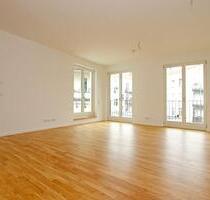 Komfortable 3-Zimmer-Wohnung mit Balkon im Hinterhaus - Leipzig Mitte