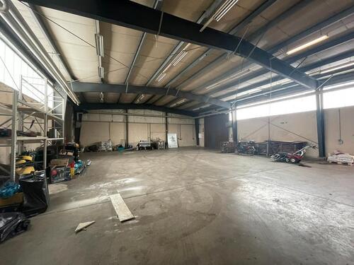Foto - Butzbach: Vielseitig nutzbare Gewerbehalle mit ca. 312 m² Fläche