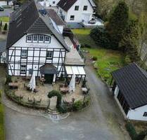 Wohnhaus mit tollen Möglichkeiten - Reichshof