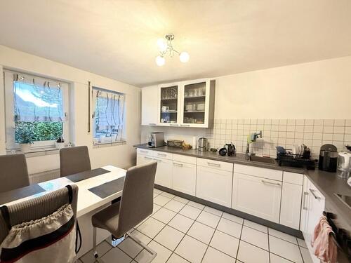 Foto - Attraktive 2-Zimmer-Wohnung mit Terrasse, Gartenanteil und Garage in ruhiger Lage