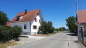 Foto - Wohnhaus mit 2 Wohnungen - 575.000,00 EUR Kaufpreis,