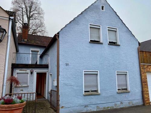 Foto - Sanierungsbedürftiges Einfamilienhaus im Herzen Burglengenfelds