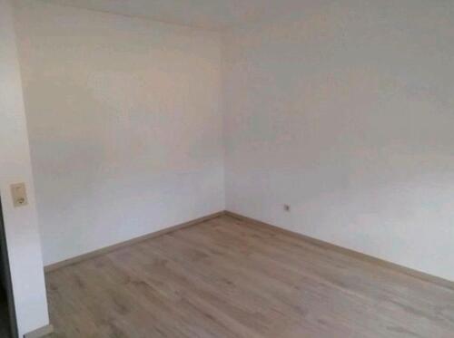 Foto - 5 Zimmer Etagenwohnung zur Miete in Schiffweiler