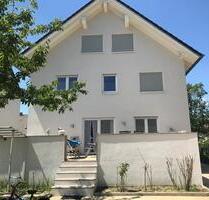 2 Zimmer Vollmöbliert - 850,00&nbsp;EUR Kaltmiete, ca.&nbsp; 51,00&nbsp;m&sup2; in Frankfurt am Main (PLZ: 60435) Nord-Ost