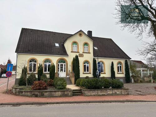 Foto - Einzigartiges Ladenlokal mit Eigentumswohnung