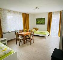 Voll möblierte Wohnung für 4-5 Personen, Monteurzimmer - Oberschneiding