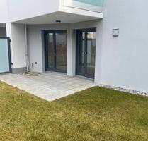 Neubau - Stilvolle 2-Zimmer-Wohnung mit Terrasse und Garten - Augsburg Hochzoll