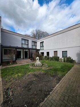 Foto - 4ZKB Wohnung in bester Lage - 900,00&nbsp;EUR Kaltmiete, ca.&nbsp; 120,00&nbsp;m&sup2;