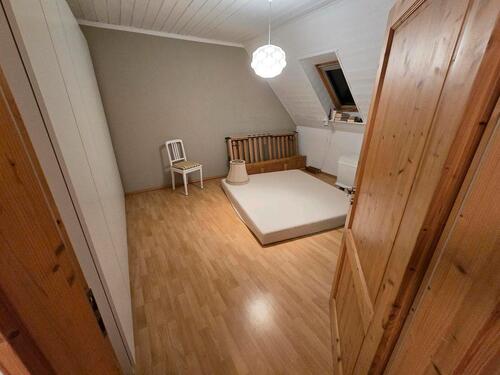 Foto - 3 WG Zimmer incl Wannenbad - 1.200,00&nbsp;EUR Kaltmiete, ca.&nbsp; 120,00&nbsp;m&sup2;