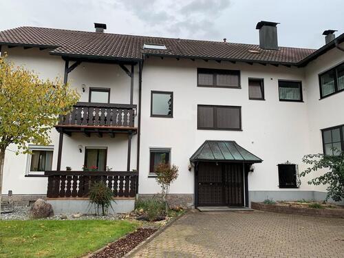 Foto - Zwei Zimmer - 1.000,00&nbsp;EUR Kaltmiete, ca.&nbsp; 64,00&nbsp;m&sup2;