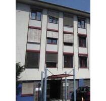 Mitten drin ! Schöne 2 Zimmer Wohnung im Kern Stuttgarts