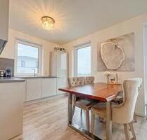 Exklusive Neubauwohnung mit Küche und Balkon in Petershagen-Lahde