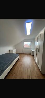 Foto - möbliertes WG Zimmer S-Feuerbach