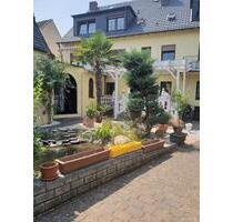 Erdgeschosswohnung mit EBK Insel und Garage +100 qm Wellnessoase - Euskirchen
