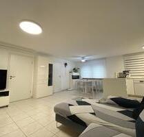 Provisionsfrei schöne 4-Zimmerwohnung mit Terrasse, Klima, Garag - Stuttgart Luginsland