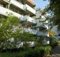 Provisionsfreie 4-Zimmer-Wohnung mit 2 Balkonen, Garage + Keller - Köln Chorweiler